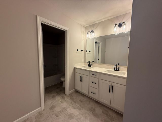 15012 Ashtown Lane, Rosemount, MN 55068