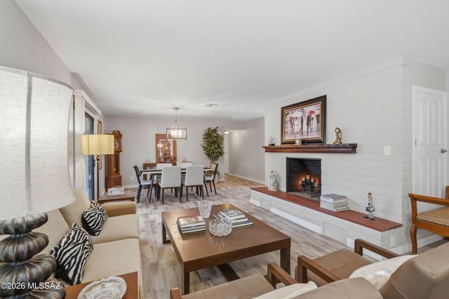 59 N Avenida Natachee, Tucson, AZ 85710