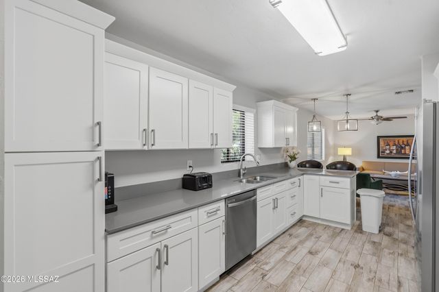 59 N Avenida Natachee, Tucson, AZ 85710