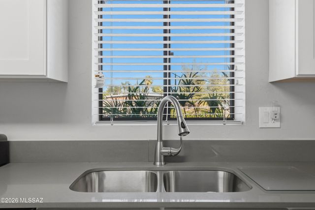 59 N Avenida Natachee, Tucson, AZ 85710