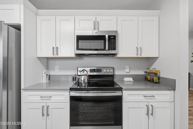 59 N Avenida Natachee, Tucson, AZ 85710
