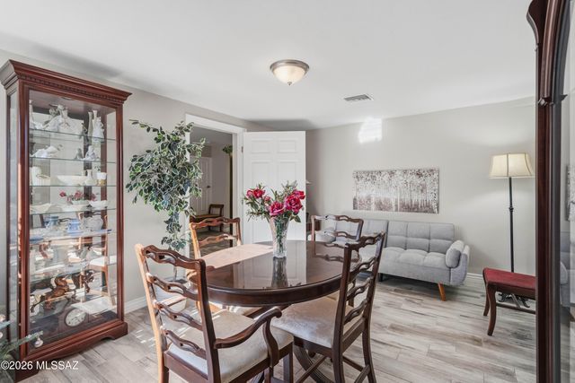 59 N Avenida Natachee, Tucson, AZ 85710