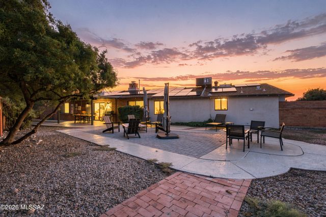 59 N Avenida Natachee, Tucson, AZ 85710