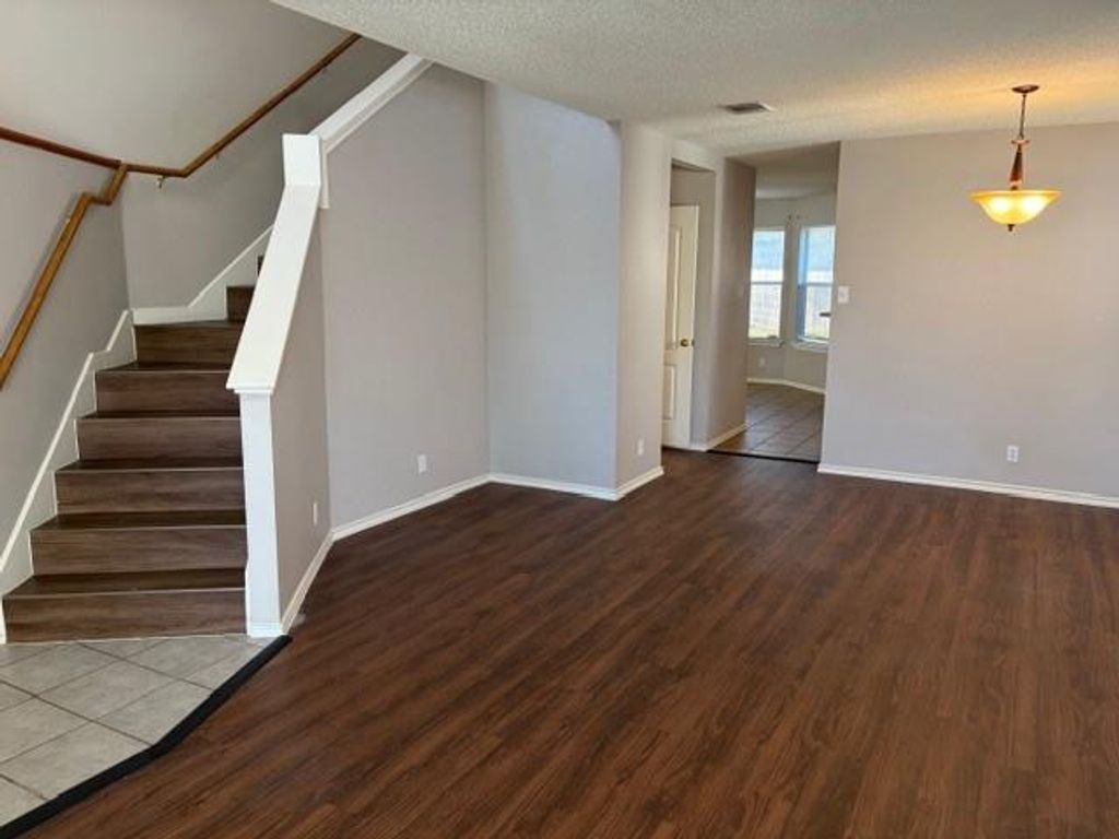 8110 Hawick DR, Round Rock, TX 78681