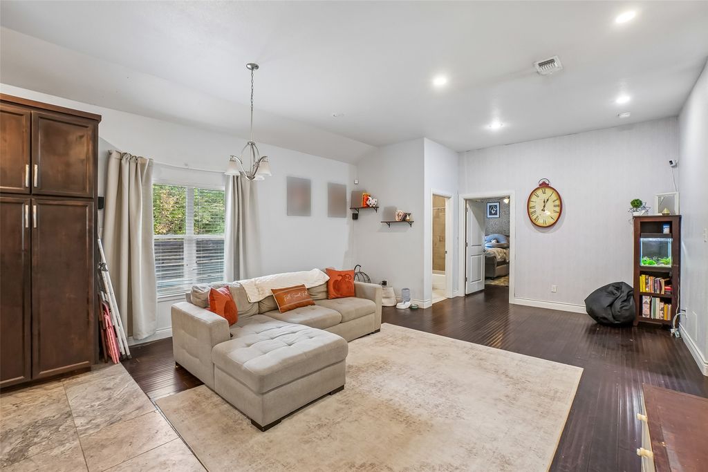 1414 Record Crossing Road, Dallas, TX 75235 — photo 5
