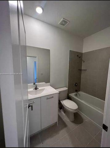 12645 NW 24th Ave, Miami, FL 33167