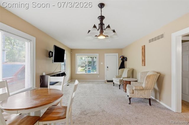 27085 Dartmouth Street, Madison Heights, MI 48071