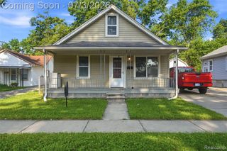 27085 Dartmouth Street, Madison Heights, MI 48071