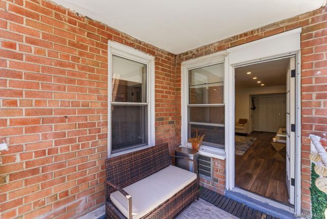 250 N Broadway 5B, Yonkers, NY 10701