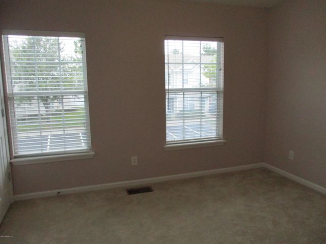 3684 SUMMERLIN Lane E, Jacksonville, FL 32224