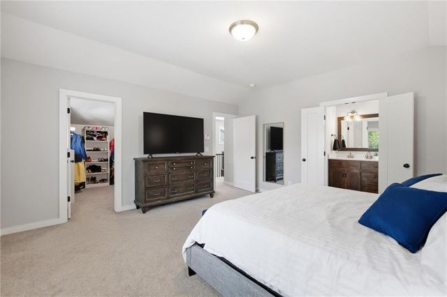 711 Corbin Terrace, Kansas City, MO 64111
