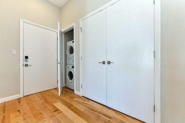 87 Parker St 403, Chelsea, MA 02150