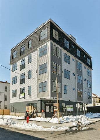 87 Parker St 403, Chelsea, MA 02150