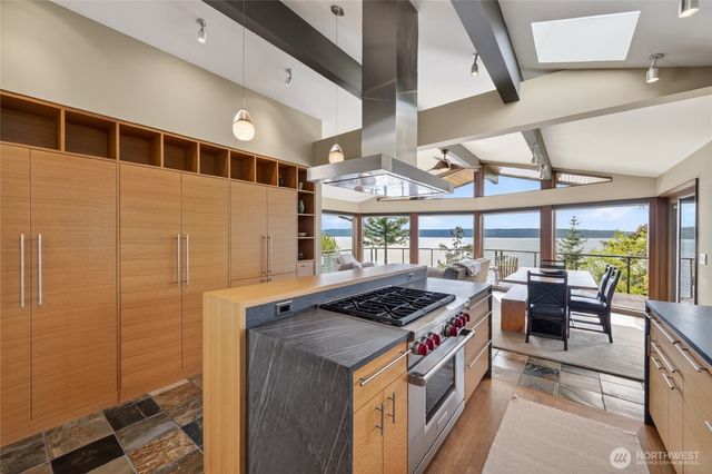 838 Sundown Lane, Camano Island, WA 98282