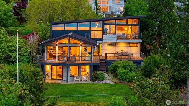 838 Sundown Lane, Camano Island, WA 98282
