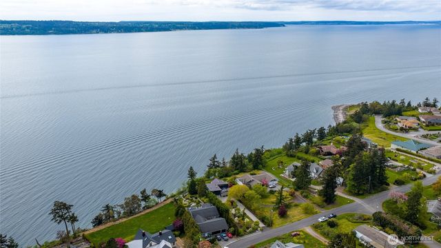838 Sundown Lane, Camano Island, WA 98282