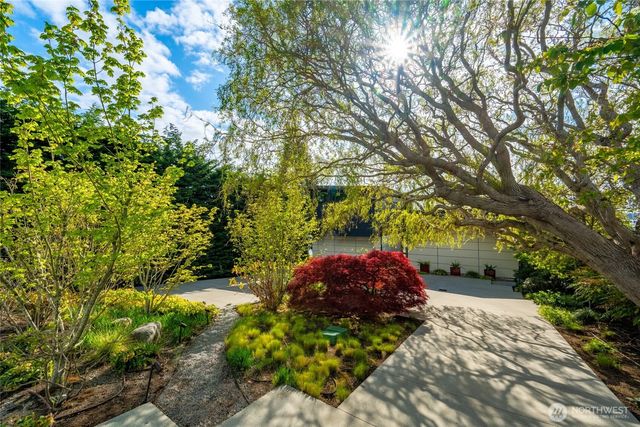 838 Sundown Lane, Camano Island, WA 98282