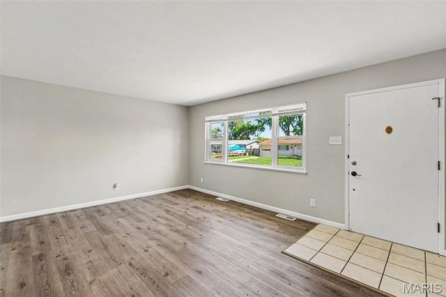 220 Francisca Drive, Florissant, MO 63031