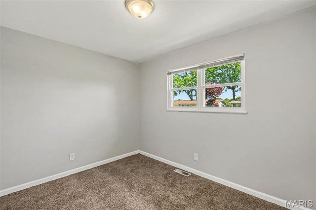 220 Francisca Drive, Florissant, MO 63031