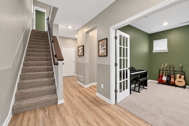 393 Rum River Way, Anoka, MN 55303