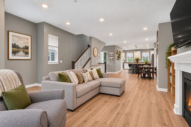 393 Rum River Way, Anoka, MN 55303