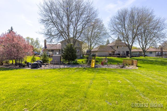 2074 Wolfboro Drive Se, City Of Kentwood, MI 49508