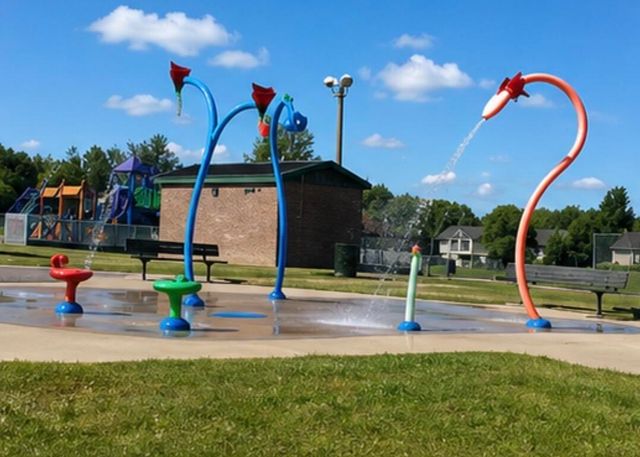 2074 Wolfboro Drive Se, City Of Kentwood, MI 49508