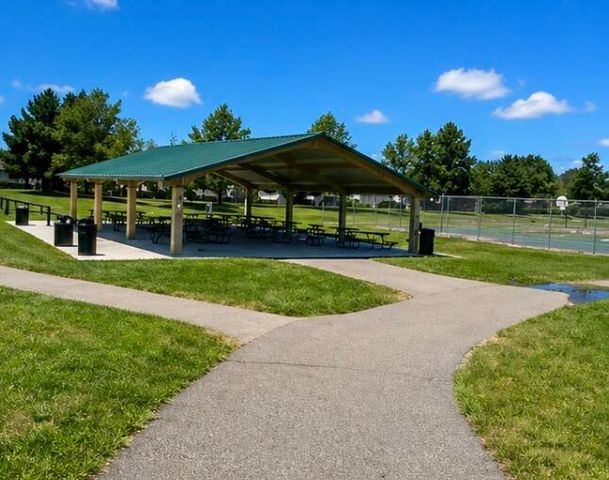 2074 Wolfboro Drive Se, City Of Kentwood, MI 49508