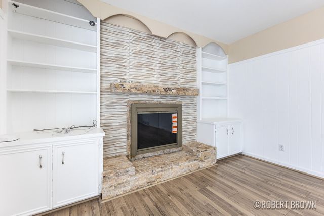 2074 Wolfboro Drive Se, City Of Kentwood, MI 49508