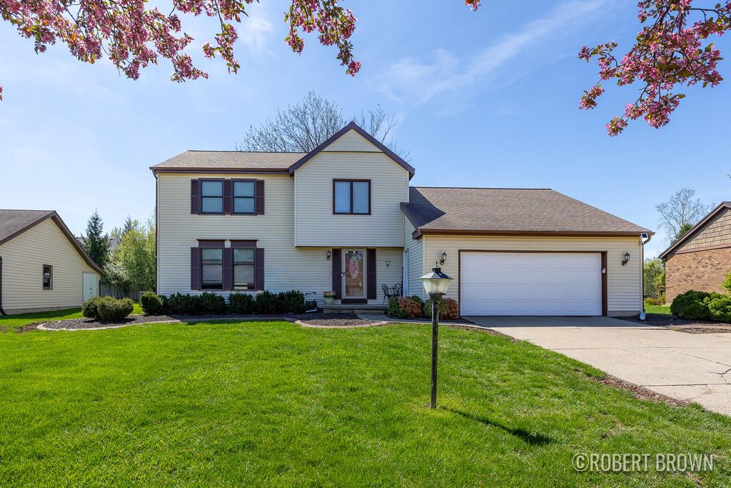 2074 Wolfboro Drive Se, City Of Kentwood, MI 49508