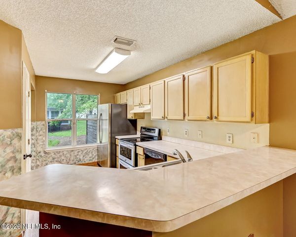 8479 THREE CREEKS Boulevard, Jacksonville, FL 32220