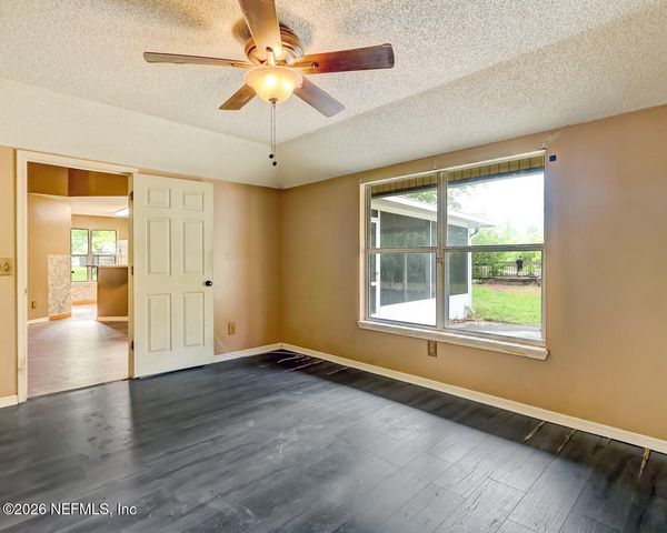 8479 THREE CREEKS Boulevard, Jacksonville, FL 32220