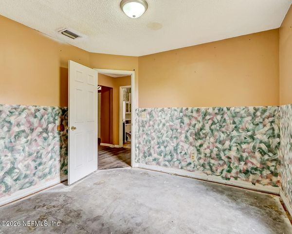 8479 THREE CREEKS Boulevard, Jacksonville, FL 32220