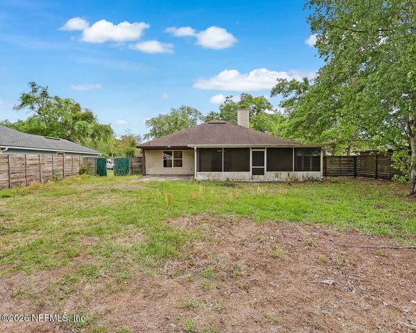 8479 THREE CREEKS Boulevard, Jacksonville, FL 32220