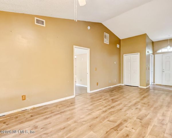 8479 THREE CREEKS Boulevard, Jacksonville, FL 32220