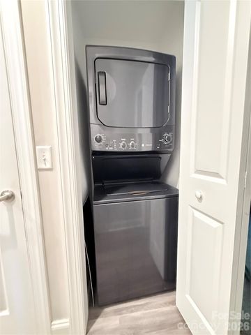 47 14th Street SE, Hickory, NC 28602
