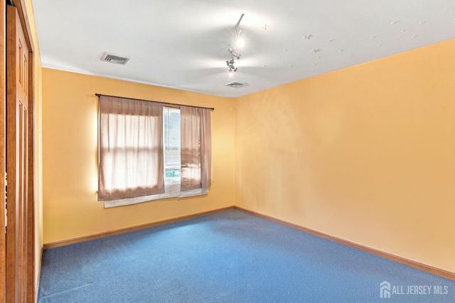 126 N Hill Road, Colonia, NJ 07067