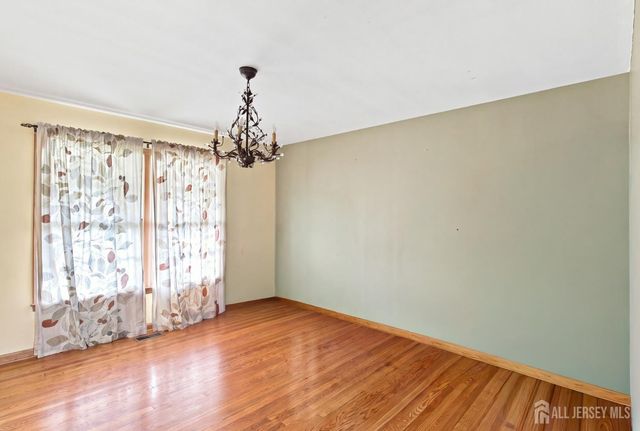 126 N Hill Road, Colonia, NJ 07067