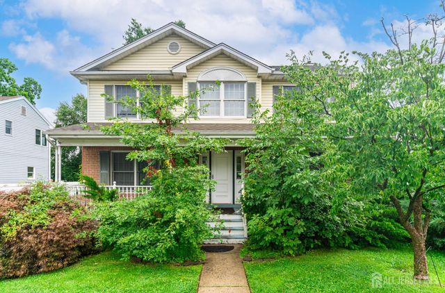 126 N Hill Road, Colonia, NJ 07067