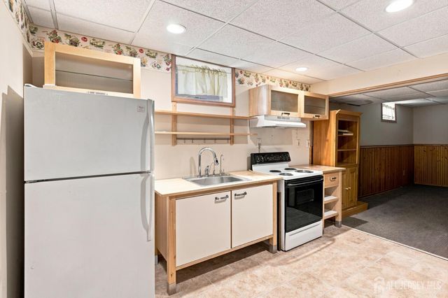 126 N Hill Road, Colonia, NJ 07067