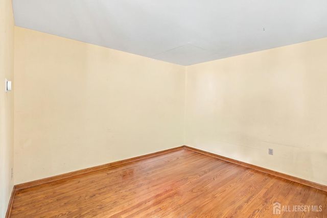 126 N Hill Road, Colonia, NJ 07067