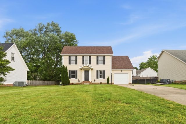 262 Kathleen Ct, Clarksville, TN 37043