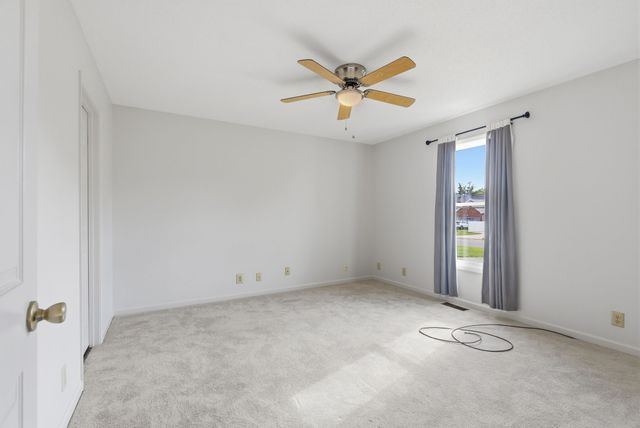 262 Kathleen Ct, Clarksville, TN 37043