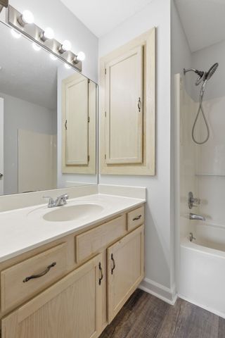 262 Kathleen Ct, Clarksville, TN 37043