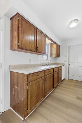 262 Kathleen Ct, Clarksville, TN 37043