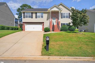 34 Spring Fellow Lane, Taylors, SC 29687