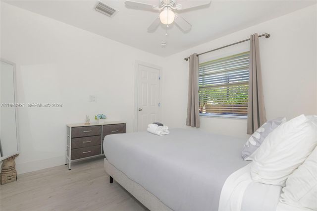 201 Columbus Pkwy, Hollywood, FL 33021