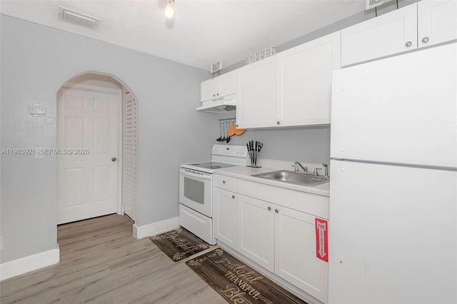 201 Columbus Pkwy, Hollywood, FL 33021