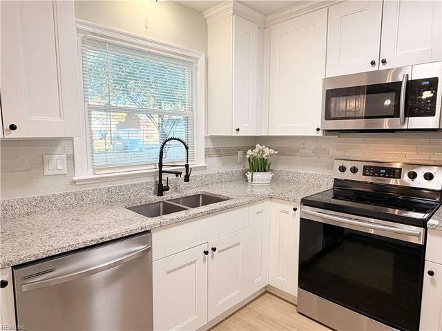 508 Marlin DR, Newport News, VA 23602