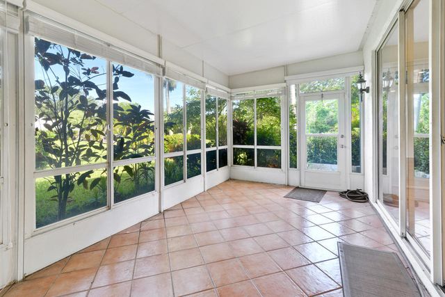 6191 Old Court Road 806, Boca Raton, FL 33433